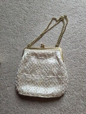 Vintage White Beaded Purse Gold Chain Handle Made In Hong Kong In Original Box